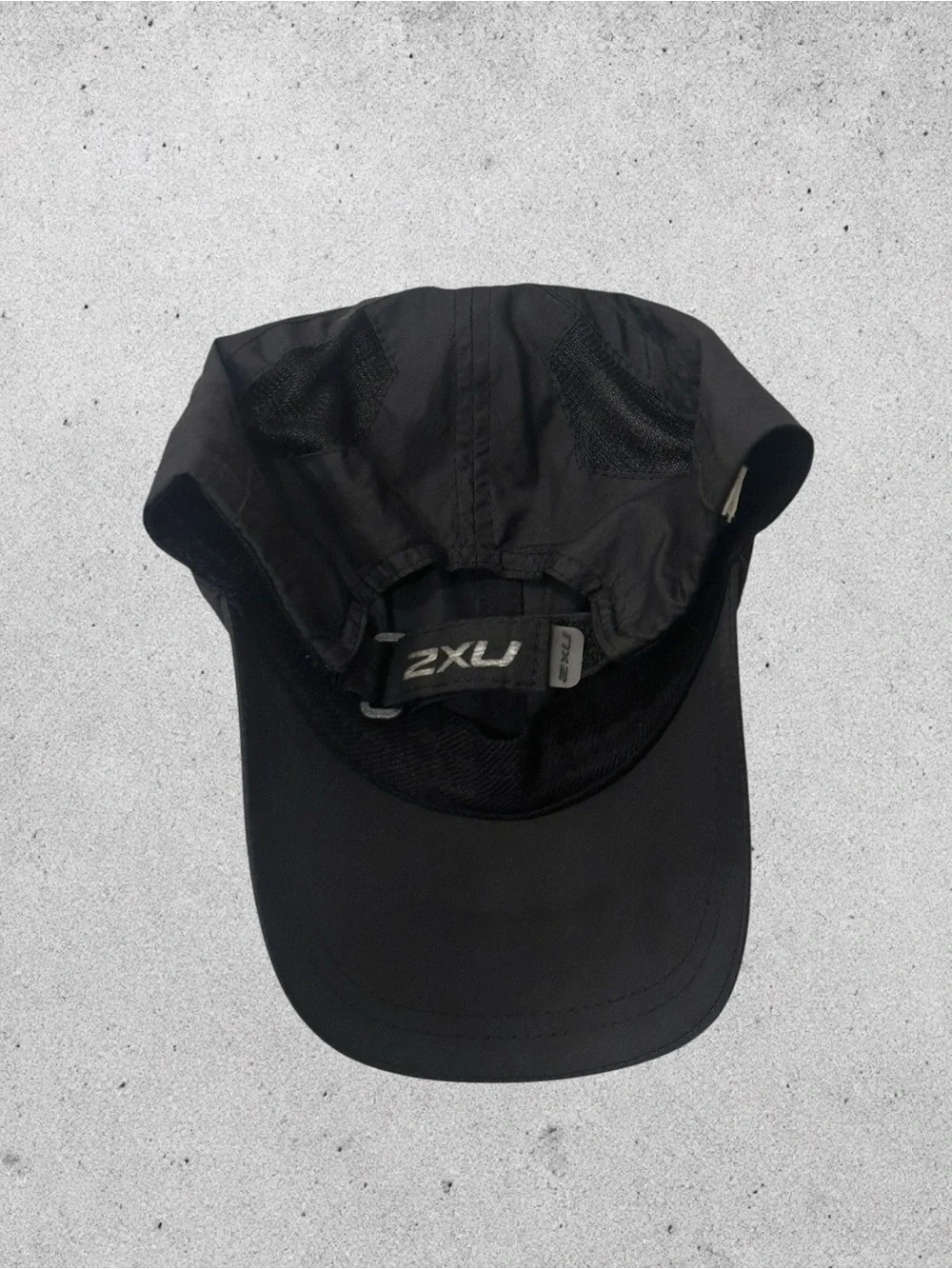 2XU Mesh Panel Hat - Picture 3 of 5